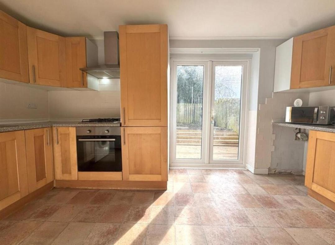 Апартаменты Cosy Brighouse 3 Bed House-Great For Contractors Экстерьер фото